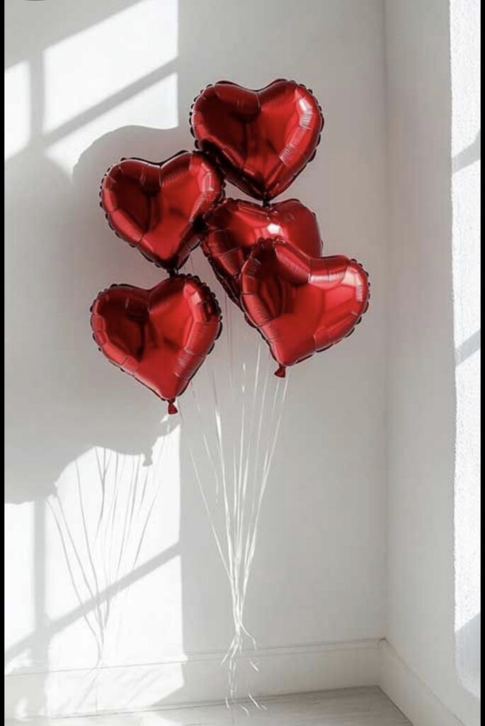 5 Piece Foil Heart Shape Balloon -Helium Filled